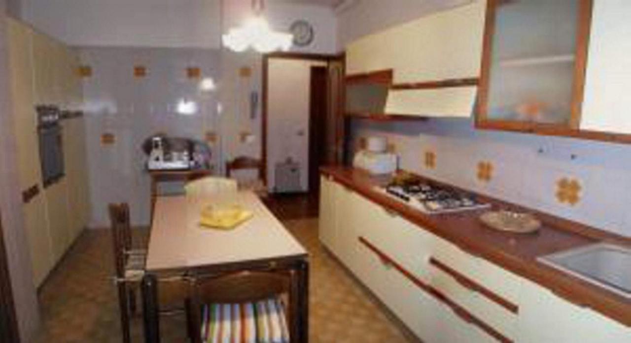 Апартаменти Attico Nel Borgo Торрі-дель-Бенако Екстер'єр фото